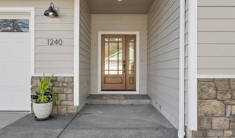 1240 Lighthouse Ln, Brookings, OR 97415