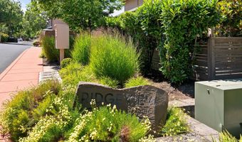 37 N Mountain Ave, Ashland, OR 97520