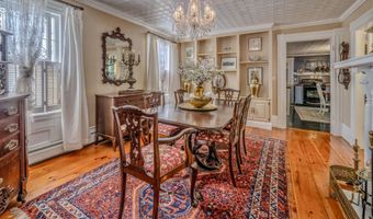 18 Waldo Ave, Belfast, ME 04915