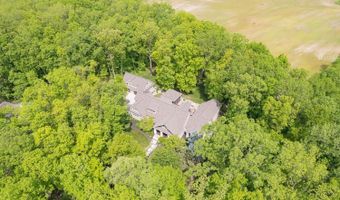 3120 Windmill Dr, Adrian, MI 49221
