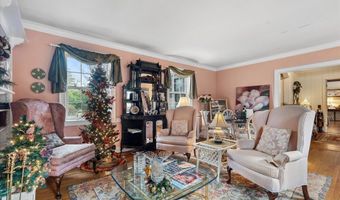 1670 Church St, Appomattox, VA 24522