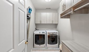 32 Bobby Jones Dr 32, Andover, MA 01810