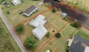 548 Walker Ln, Baxley, GA 31515