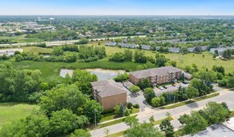 941 N Swift Rd 201, Addison, IL 60101