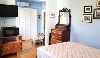 146 Lexington Ave, Cranston, RI 02910