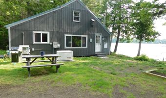 12 Beech Ridge Dr, Abbot, ME 04406