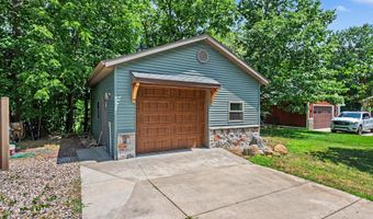 1653 Fairview Dr, Allegan, MI 49010