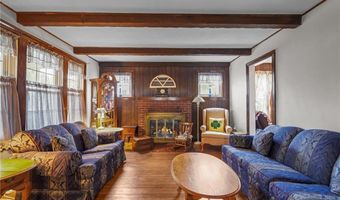 64 Dyer Ave, East Providence, RI 02915