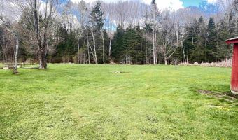 22 Church St, Burke, VT 05871