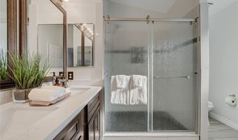 8208 Ogee Dr, Las Vegas, NV 89145