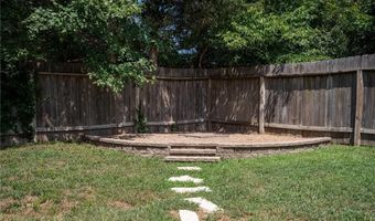 214 Hillside Dr, Baldwin City, KS 66006