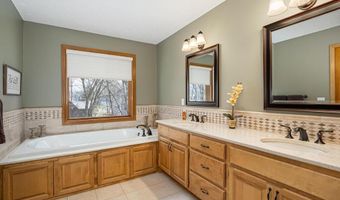 13800 Elkhart Rd, Apple Valley, MN 55124