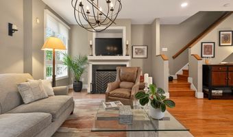 729 N FAYETTE St, Alexandria, VA 22314