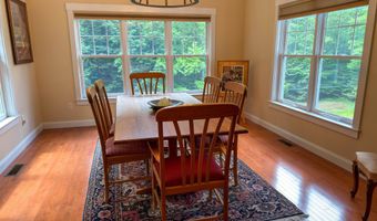2 Parker Farm Ln, Amherst, NH 03031