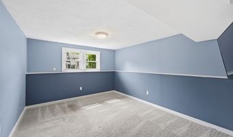 6 Valerie Ave, Billerica, MA 01821