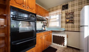 203 COMMONWEALTH Ave, Claymont, DE 19703