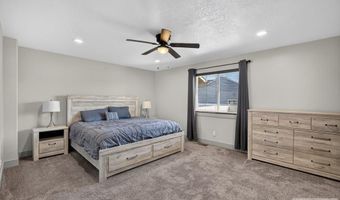1027 Pinewood Ave, Chubbuck, ID 83202