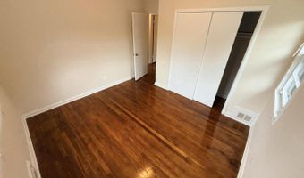 9412 HOLLAND Ct, Bethesda, MD 20814
