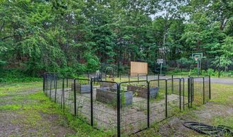 6 Hawthorne Cir, Andover, MA 01810