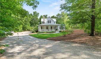 1604 Malvern Hill Dr, Camden, SC 29020