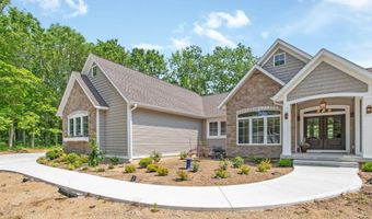 1663 Fairview Dr, Allegan, MI 49010