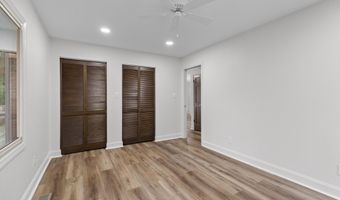 3320 Hazelwood Ct, Baneberry, TN 37890