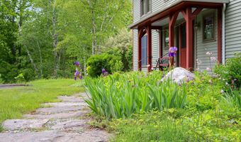104 Juniper Ridge Rd, Brattleboro, VT 05301