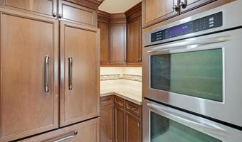 5715 Baltimore Dr 23, La Mesa, CA 91942