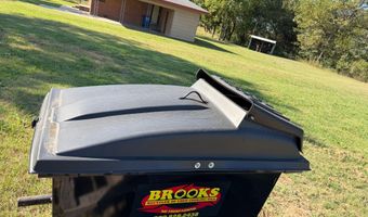 305 W Main St, Adair, OK 74330