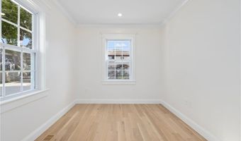 40 Atlantic St, Newport, RI 02840