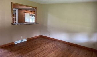 112 Benton St, Austintown, OH 44515