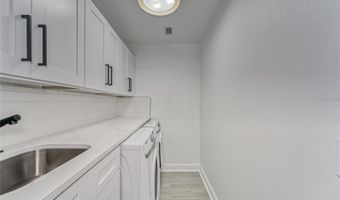 5718 SEA TURTLE Pl, Apollo Beach, FL 33572