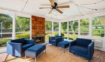 2804 Broome Ln, Beaufort, SC 29902