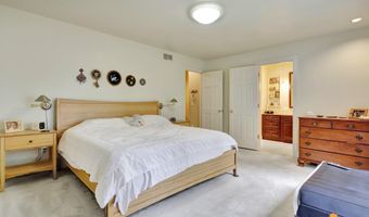4040 Wispen Cir, Anchorage, AK 99517