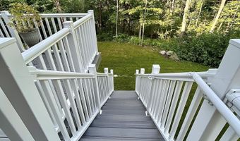 1091 Green Rd, Ann Arbor, MI 48105