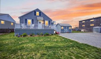 6 Arbeth Ave, Narragansett, RI 02882
