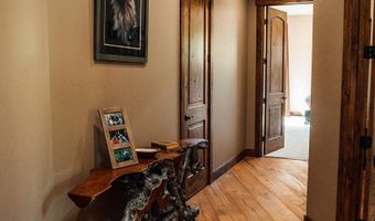 29 WHITE POINT Rd, Cora, WY 82925