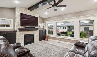 1237 Eagle Creek Blvd SW, Altoona, IA 50009