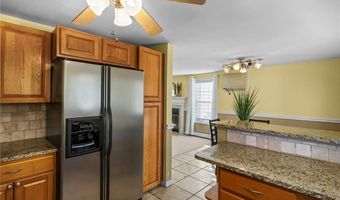 15 Nipmuc Trl A, North Providence, RI 02904