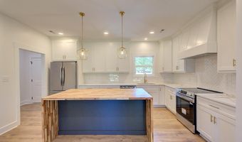 408 Edgewood Dr, Belton, SC 29627