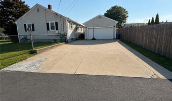 52 Tiffany St, North Providence, RI 02904
