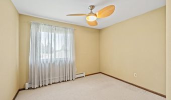 421 SIOUX Dr, Cheyenne, WY 82009