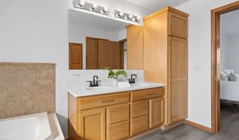 13294 212th Ave, Anamosa, IA 52205