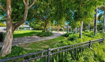 212 Alake St, Kahului, HI 96732