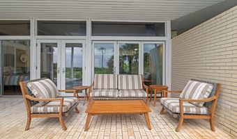 2337 SEMINOLE Rd B, Atlantic Beach, FL 32233