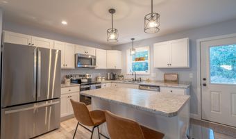 28 Firefly Ln, Bangor, ME 04401