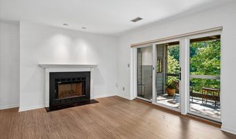 8 SPA CREEK Lndg 8A2, Annapolis, MD 21403