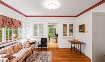 535 Forest Glen St, Ames, IA 50014