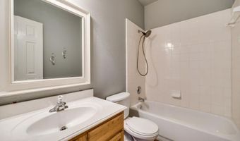 300 Creekside Dr, Anna, TX 75409