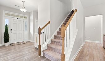 201 Rough Ridge Trl, Aberdeen, NC 28315